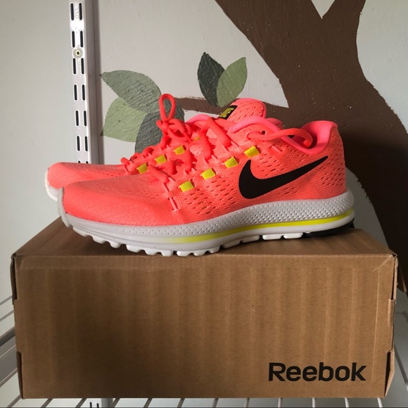 NEW DISCONTINUED RARE Womens Nike Air Zoom Vomero 12 - 6.5 - Picture 2 of 5